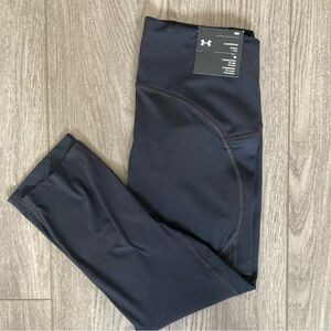 Under Armor NWT Black Compression Leggings, midrise, Crop